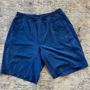 Lululemon workout shorts with liner
